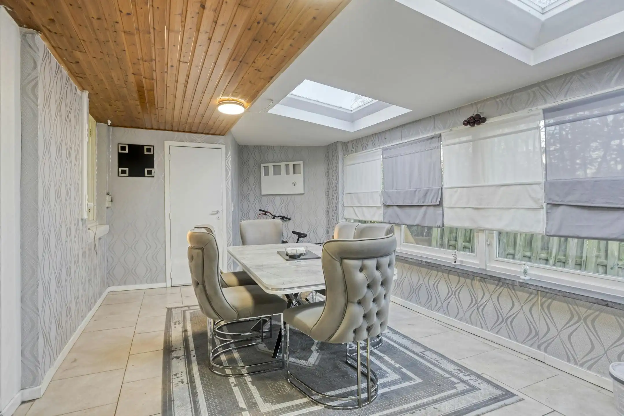 Driegevelwoning te koop in Dworp foto 6