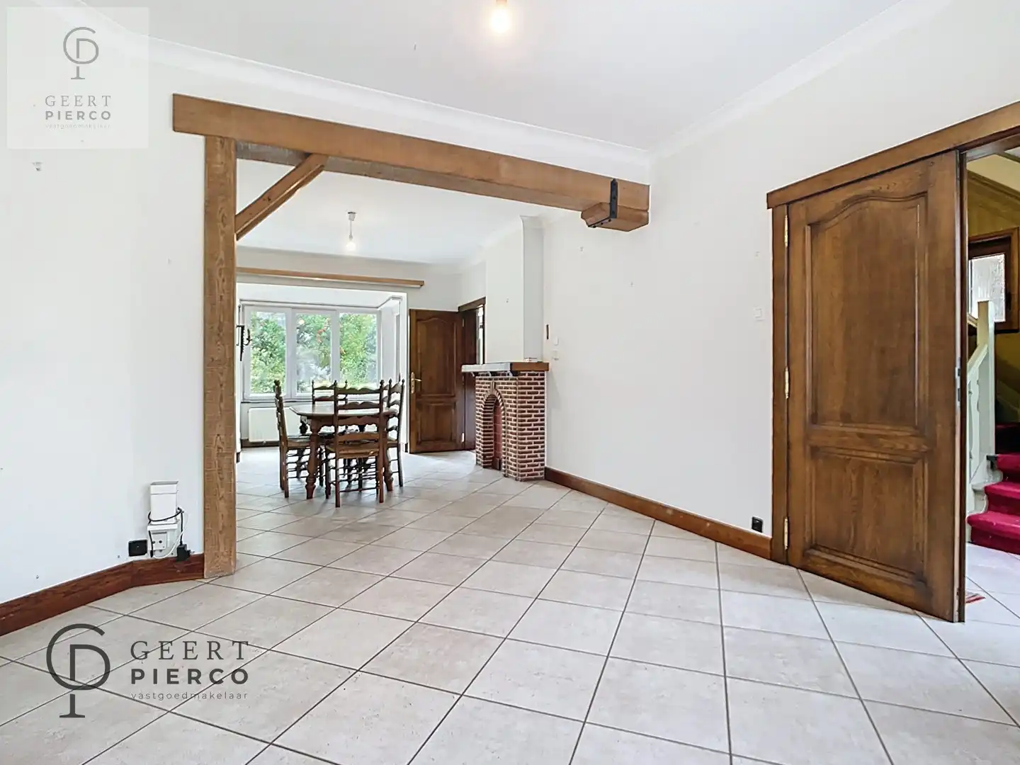 Super gezellige stadswoning gelegen op een prachtig perceel foto 8