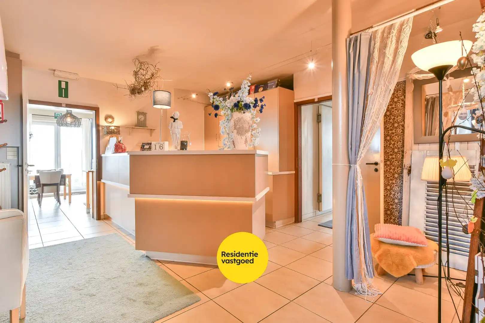 Unieke investeringskans: karaktervol hotel met 18 kamers & woonmogelijkheden te koop!  foto 8