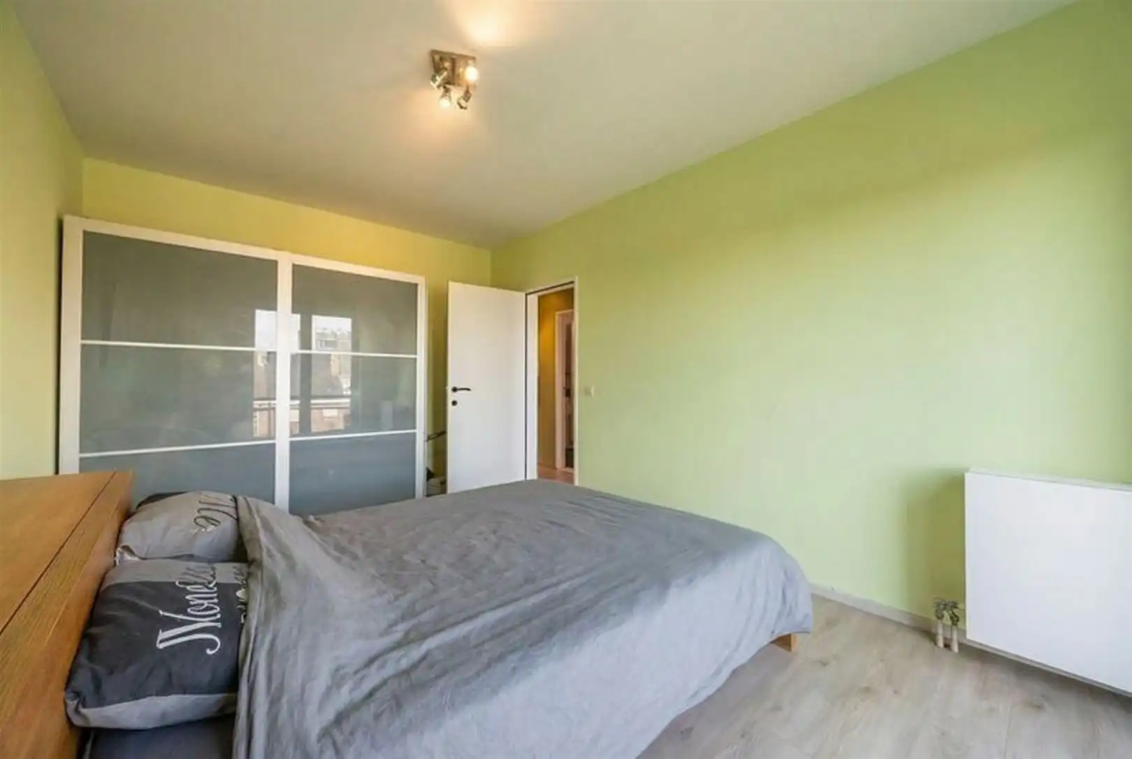 Appartement met 2 terrassen in doodlopende straat foto 12