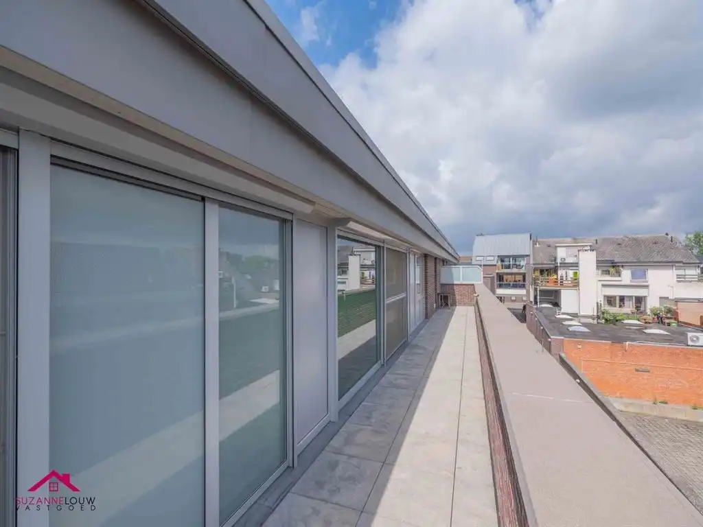 Instapklaar penthouse met terras aan voor- en achterzijde foto 31