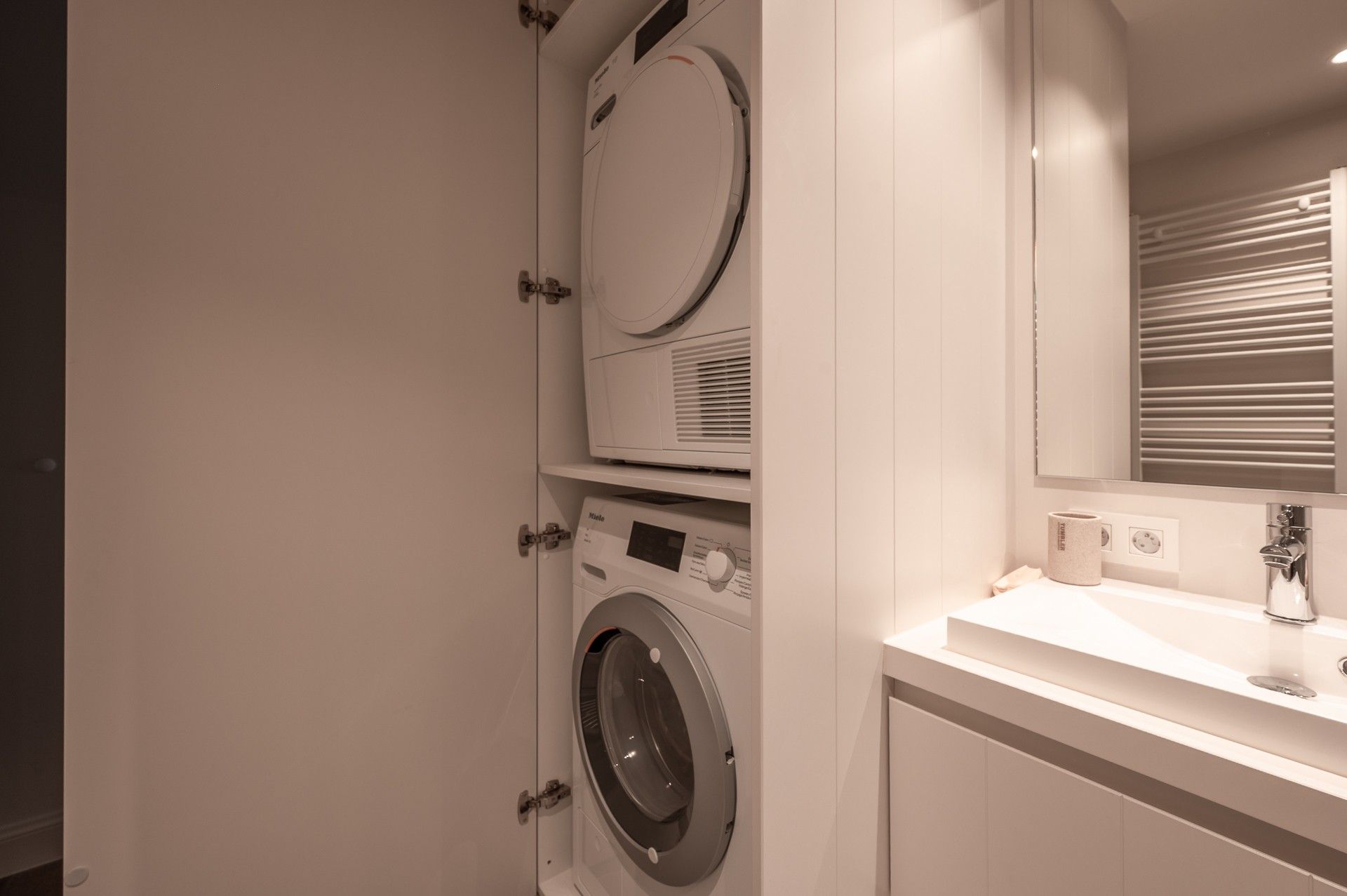Gerenoveerd appartement met zijdelings zeezicht in het Zoute foto 11