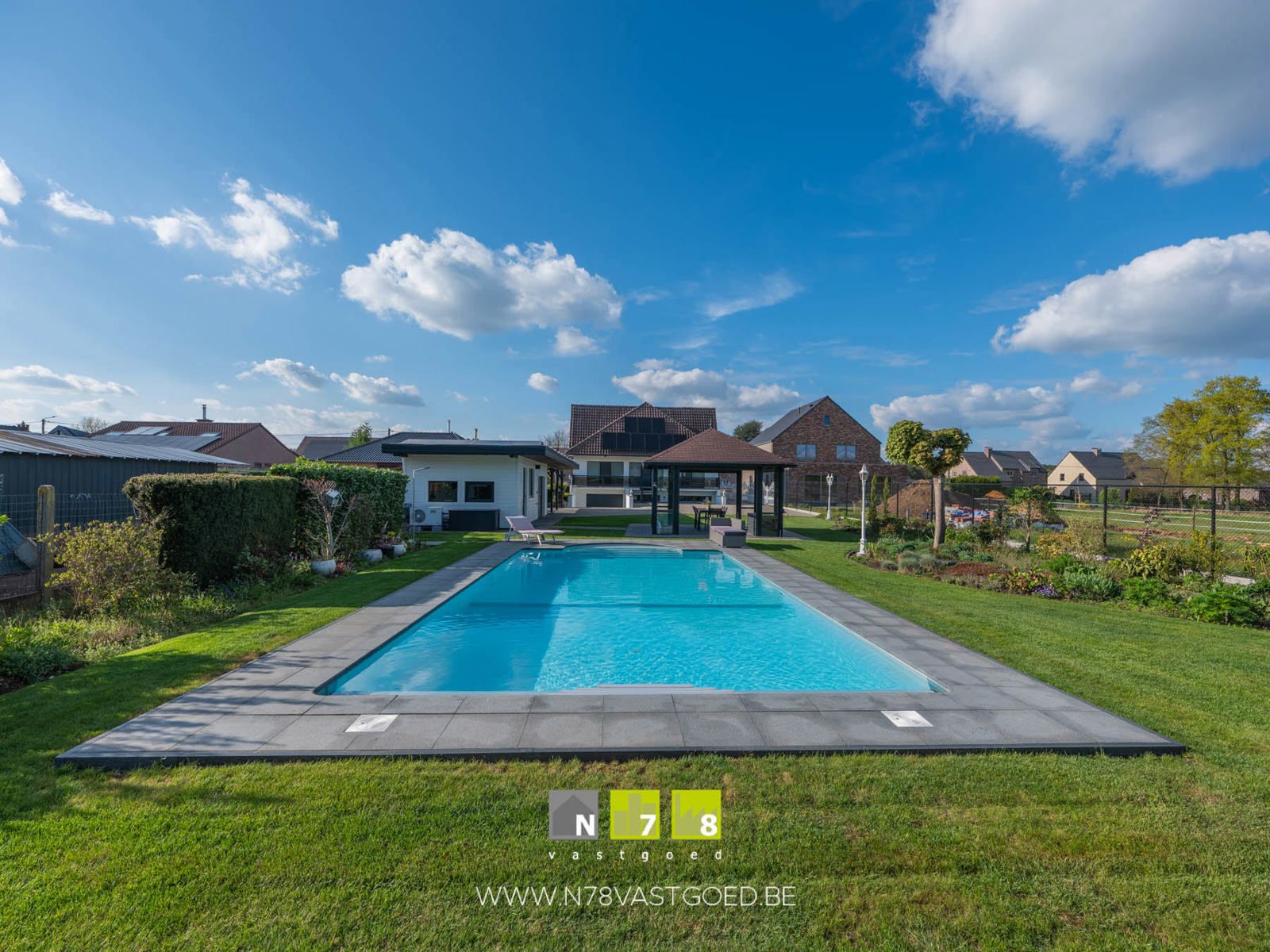 Villa te koop foto 2