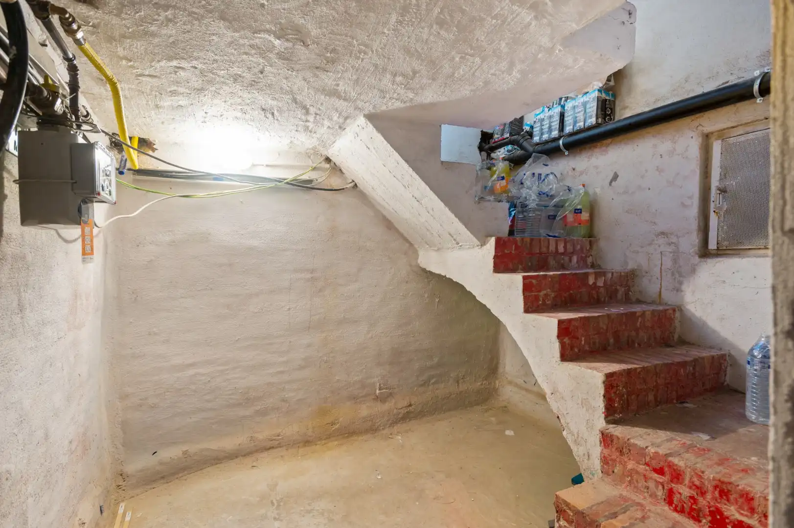 Gerenoveerde woning met tuin, carport en rustige ligging in Willebroek! foto 21