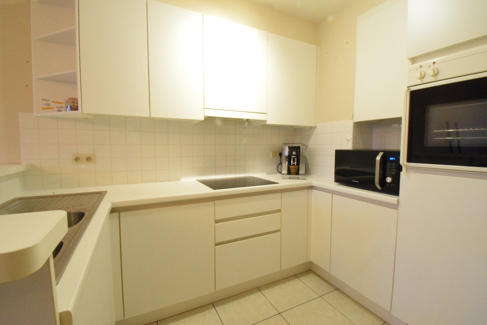 Instapklaar appartement met 2 slaapkamers en garage in Diksmuide foto 4