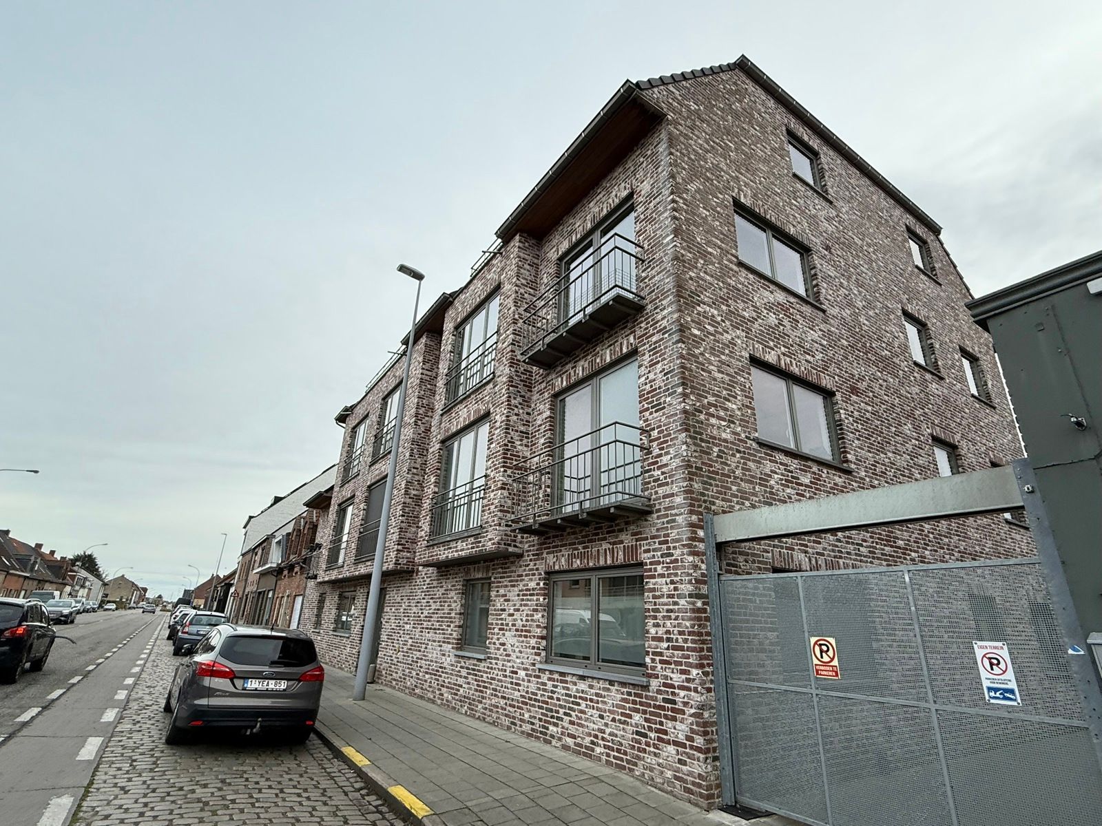 Lichtrijk tweeslaapkamerappartement met ruim terras in het centrum van Ingelmunster foto 11