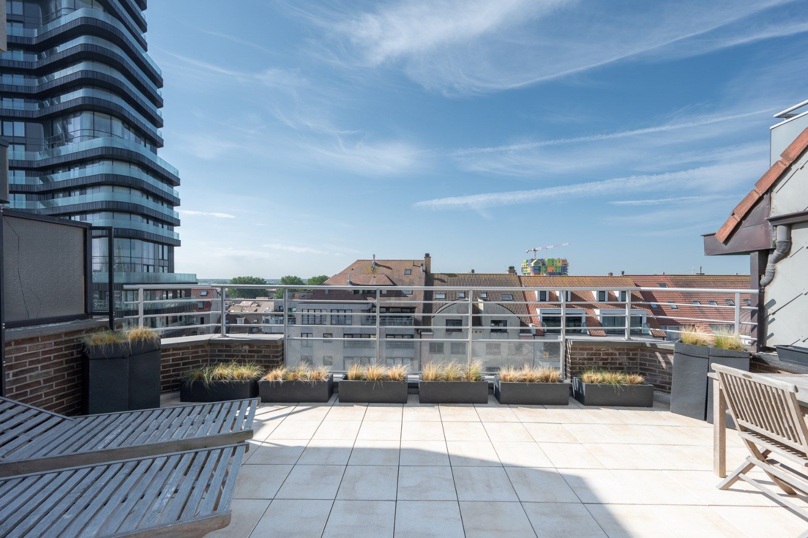 Instapklare studio met 2 uitzonderlijke zonneterrassen. foto 8