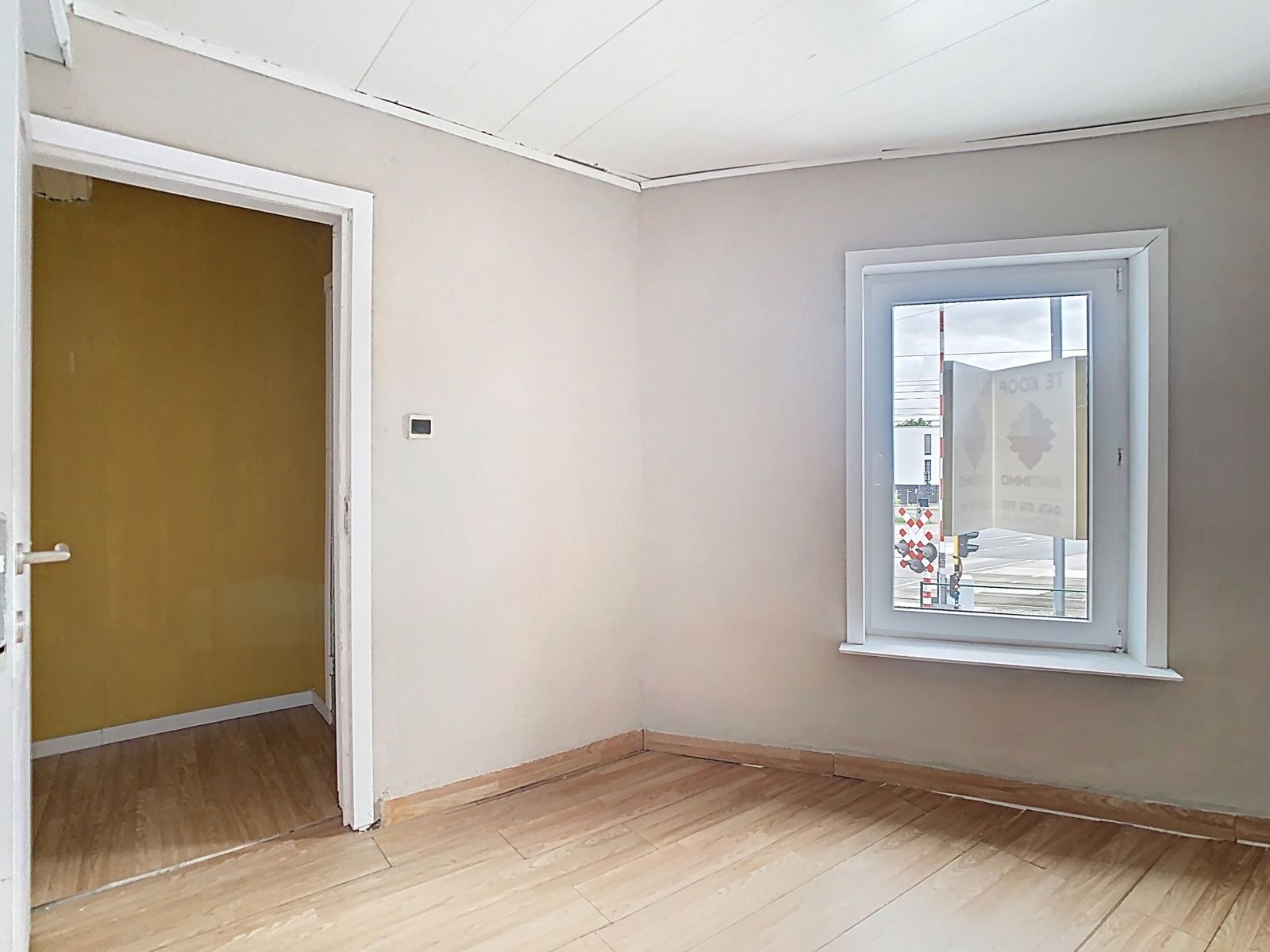 Centraal Gelegen, Zeer Ruime Halfopen Bebouwing met 6 SLPK! foto 13