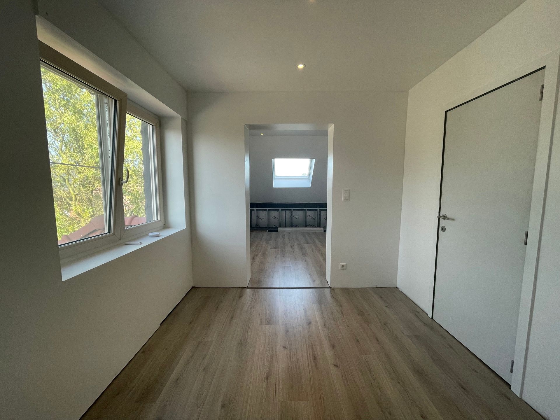 Charmante, gedeeltelijk gerenoveerde woning foto 11