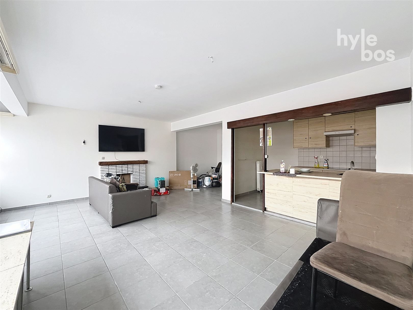 Centraal gelegen, instapklaar 2 slaapkamer appartement foto 6