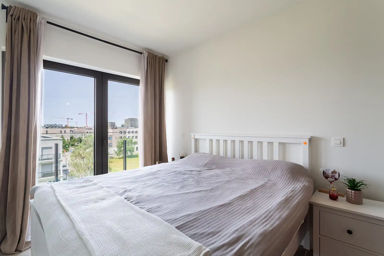 2 slaapkamer appartement met veel lichtinval foto 16