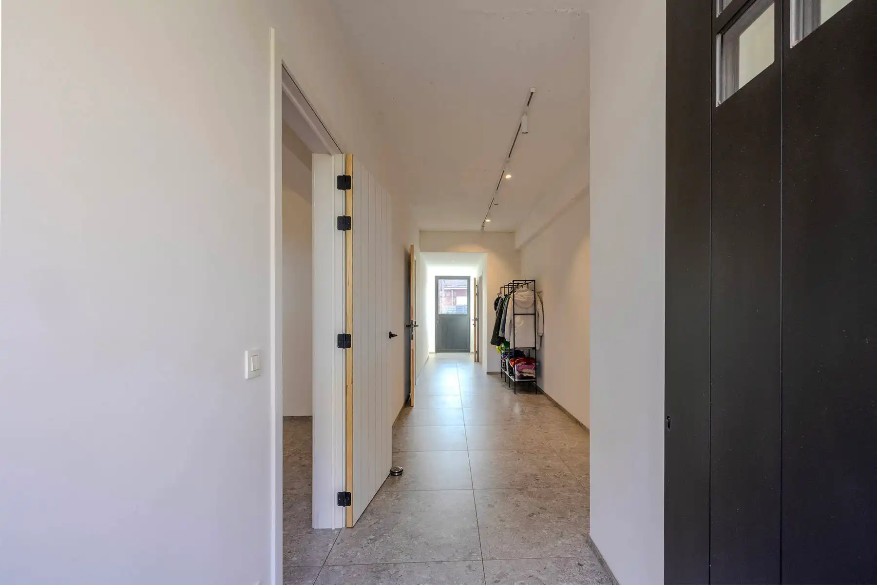 Gerenoveerde hoeve met 3slpk, 2bdk en tal van mogelijkheden foto 5