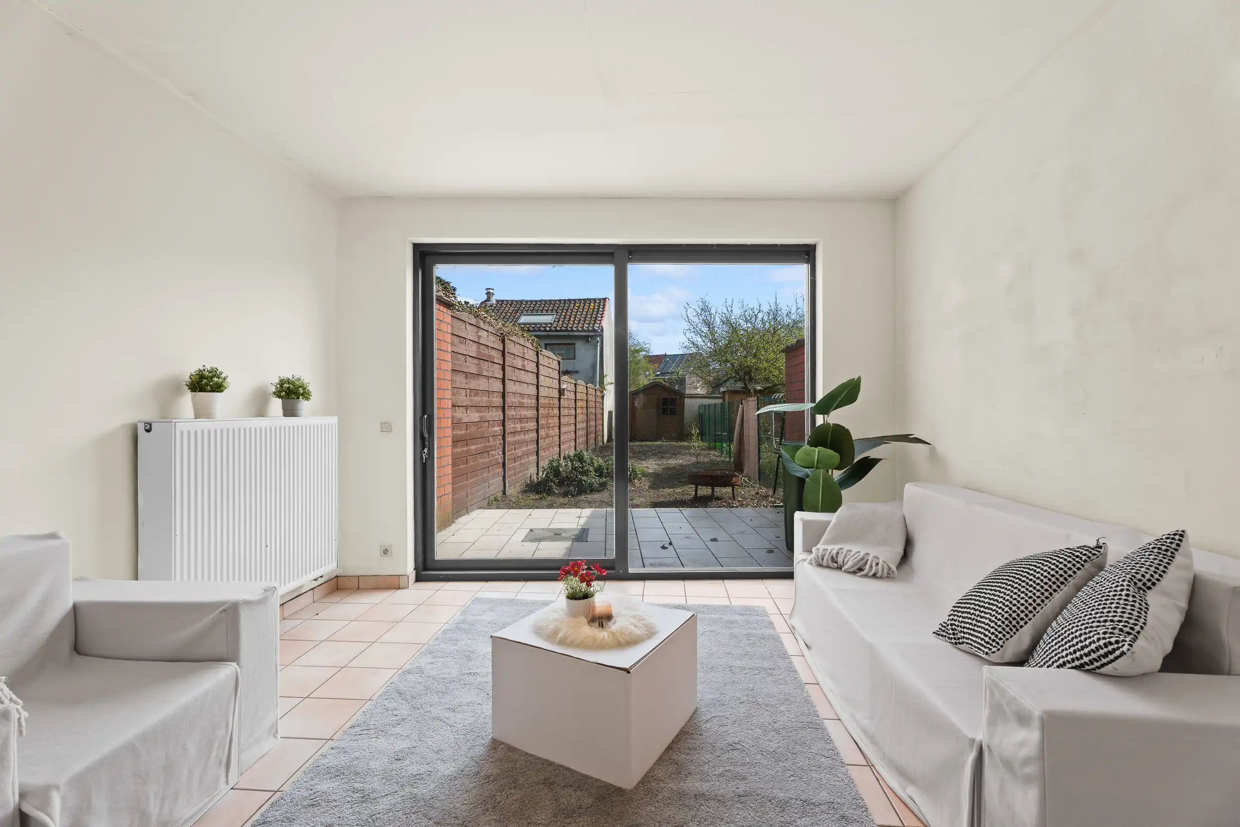 Ruime gezinswoning met zonnige tuin in Sint-Amandsberg foto 4