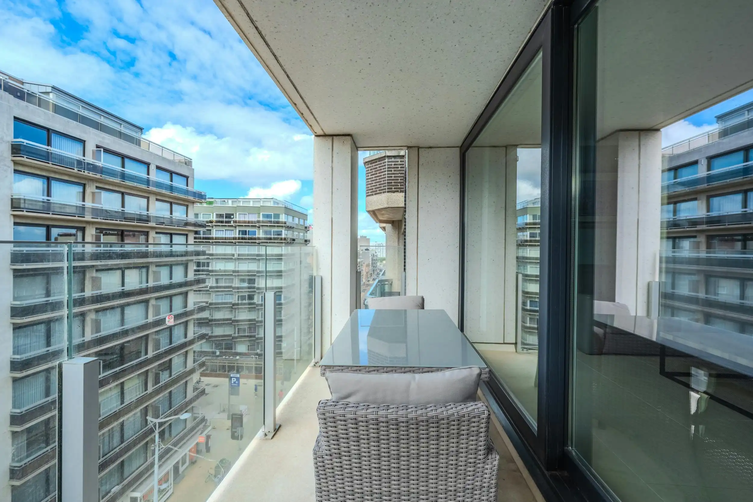 Recent appartement (2016) met 2 slaapkamers en terrassen! foto 12