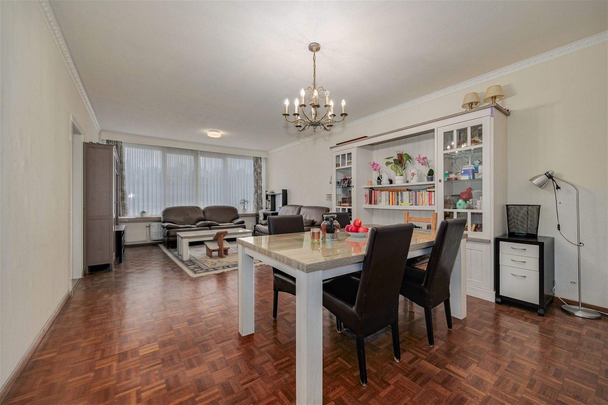  Instapklaar appartement met 2 slaapkamers + autostaanplaats foto 2