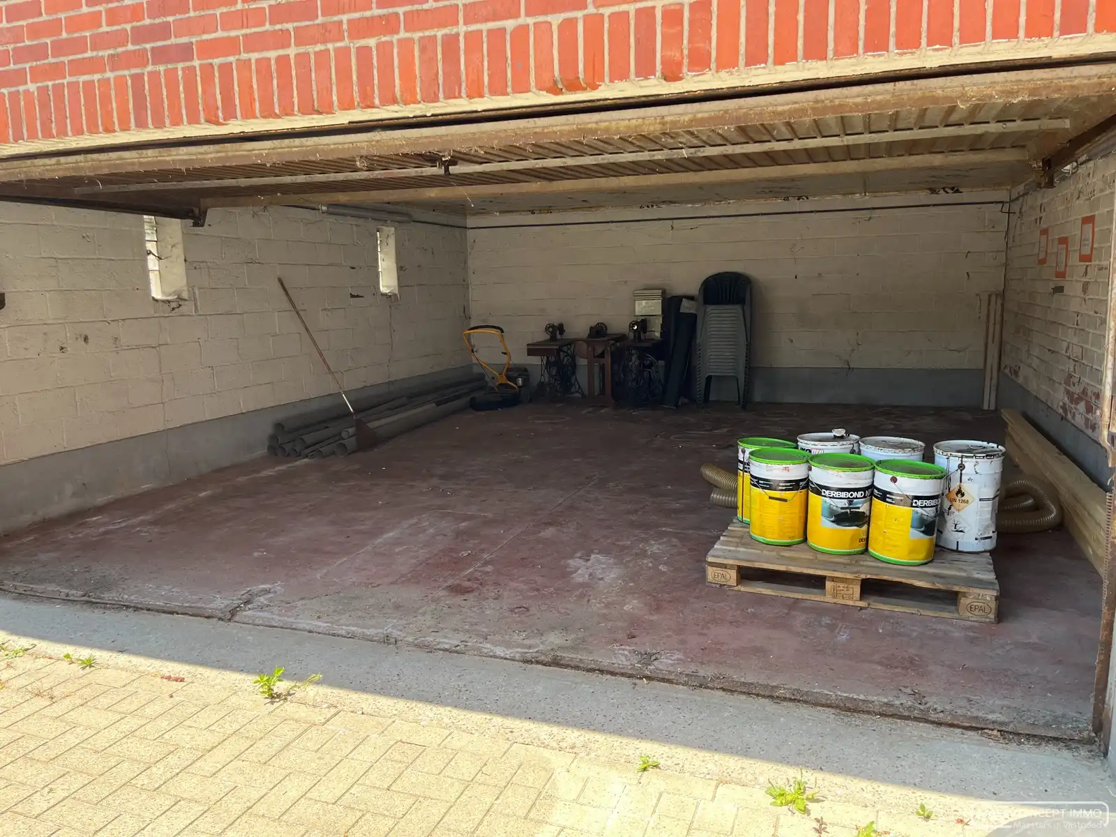 Garage (42m²) te huur te Deerlijk foto 4