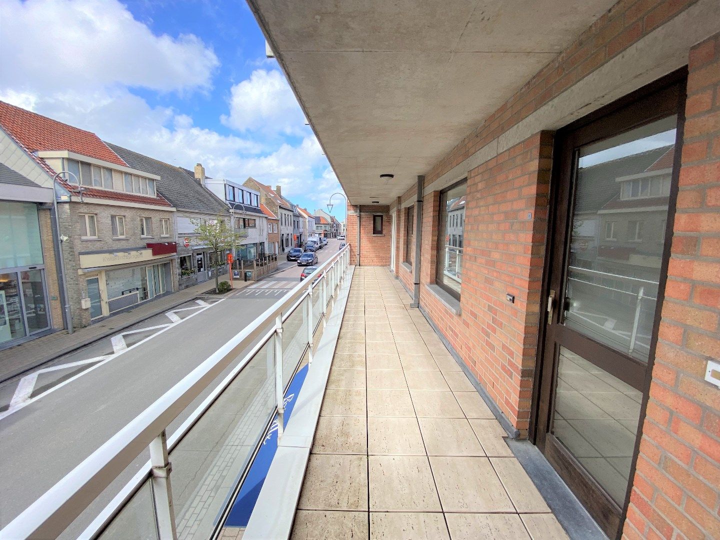 Centraal gelegen appartement met 2 slpks. foto 8