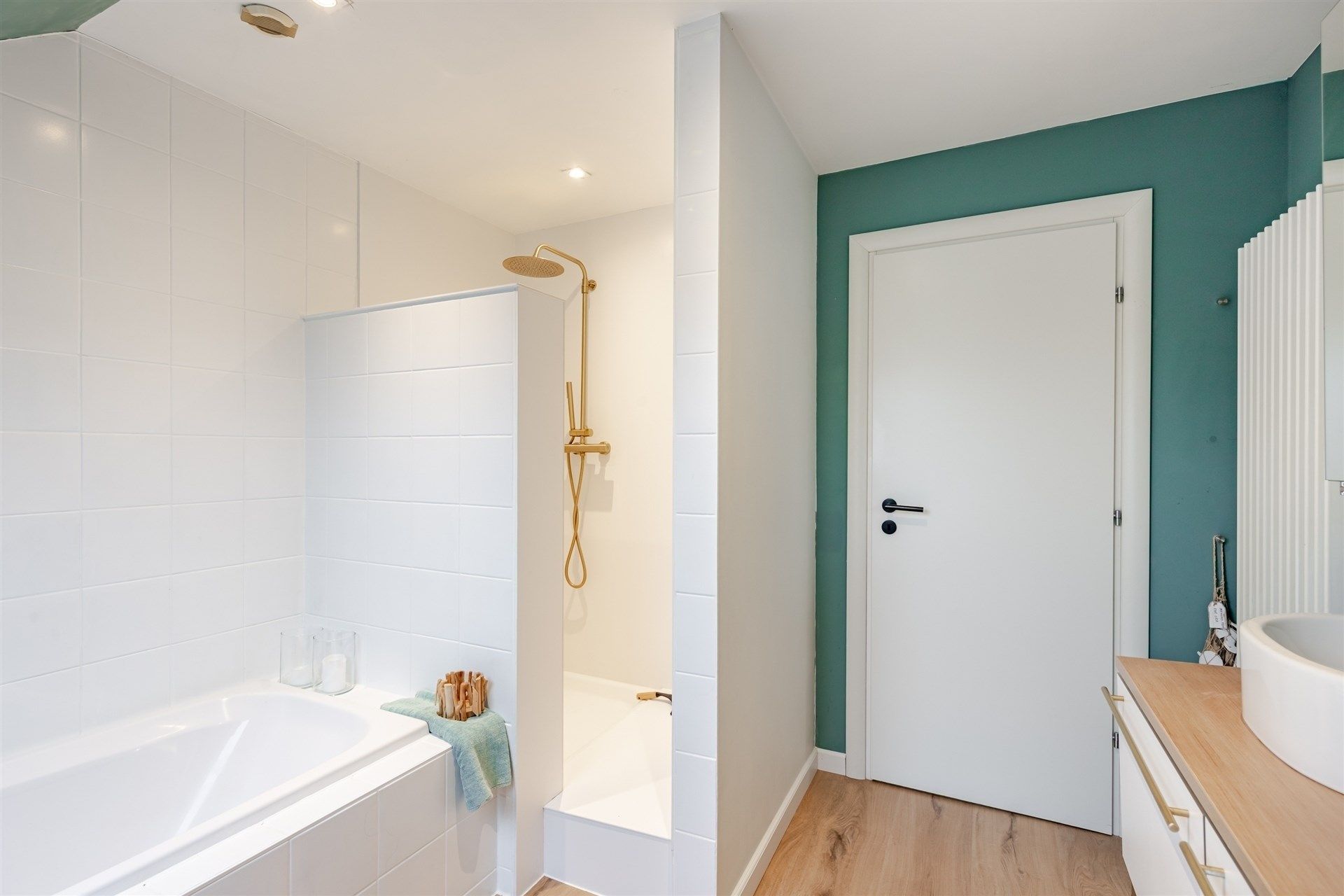 Super gezellige en instapklare woning met mooie tuin in Wichelen foto 19