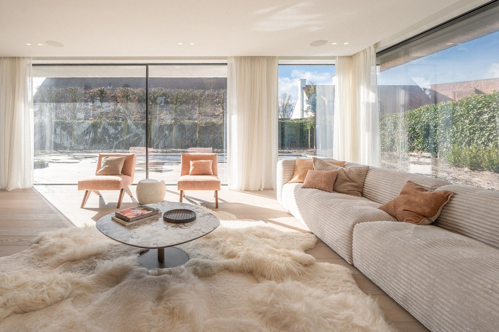 Uitzonderlijke luxueuze nieuwbouwvilla met zwembad in een residentiële buurt te Knokke foto 7
