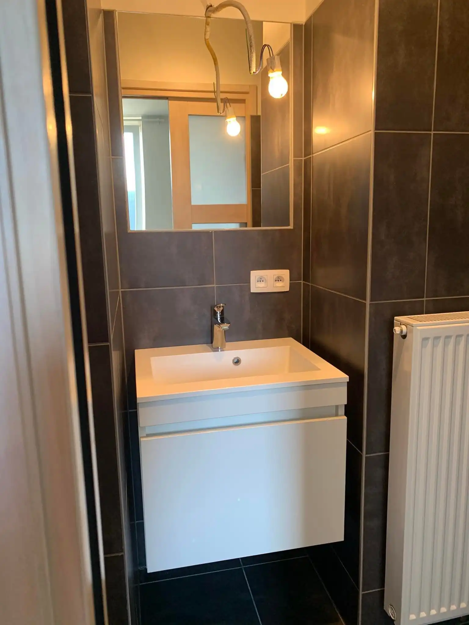 Prachtig 1 slaapkamer appartement nabij het station en centrum foto 15