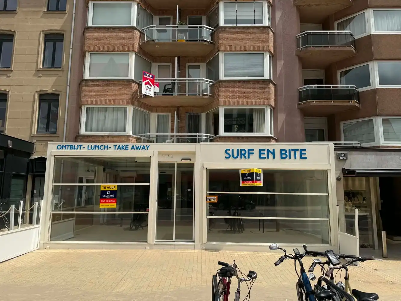 Multifunctioneel handelspand op toplocatie in Oostduinkerke-Bad foto {{pictureIndex}}