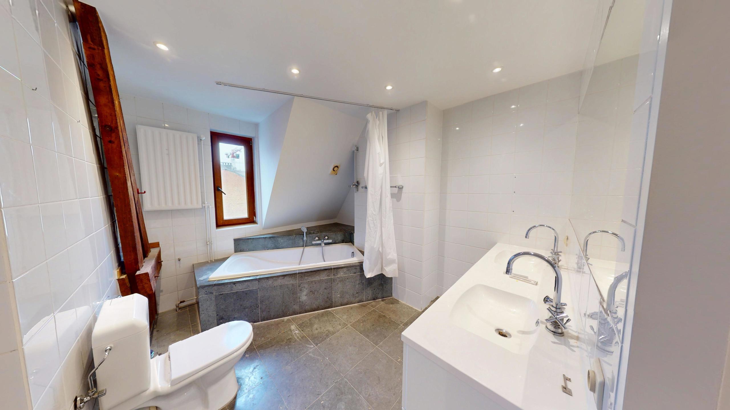 ANTWERPEN - Ruim en lichtrijk appartement  foto 5