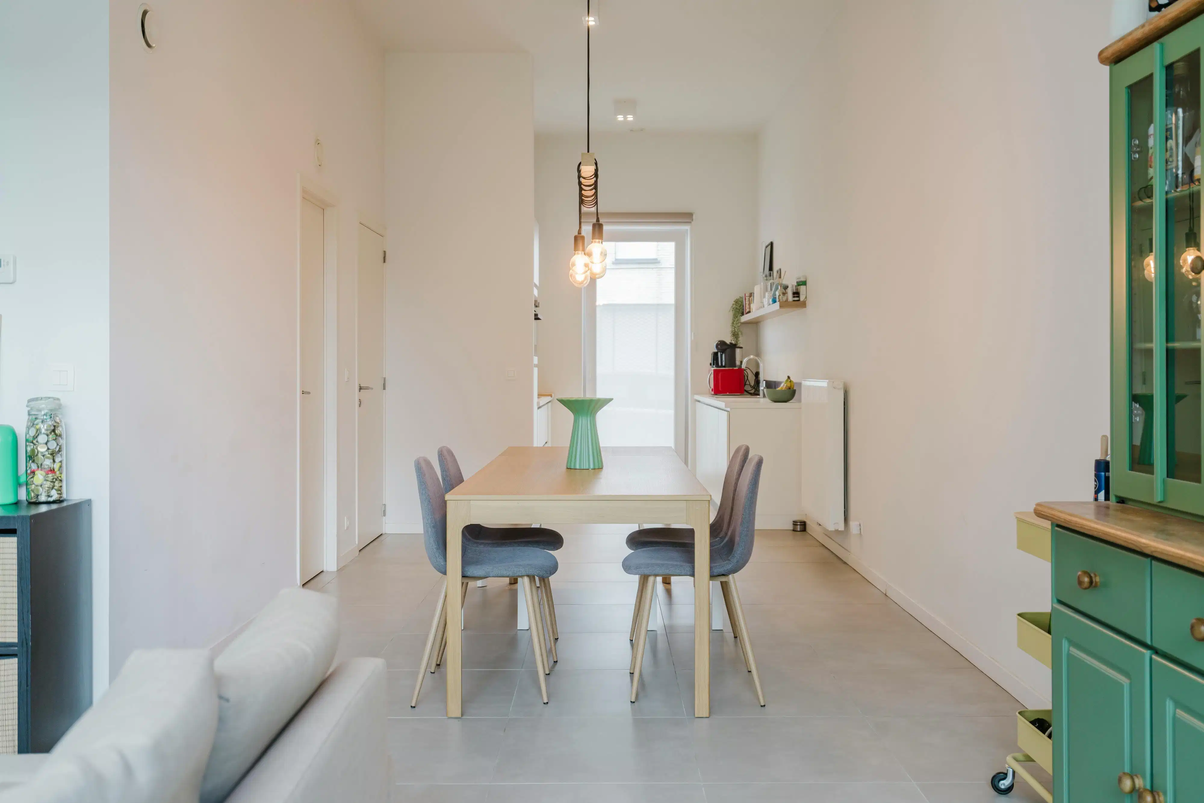 Recent huis met 4 slaapkamers en parking te koop in Kortrijk foto 2
