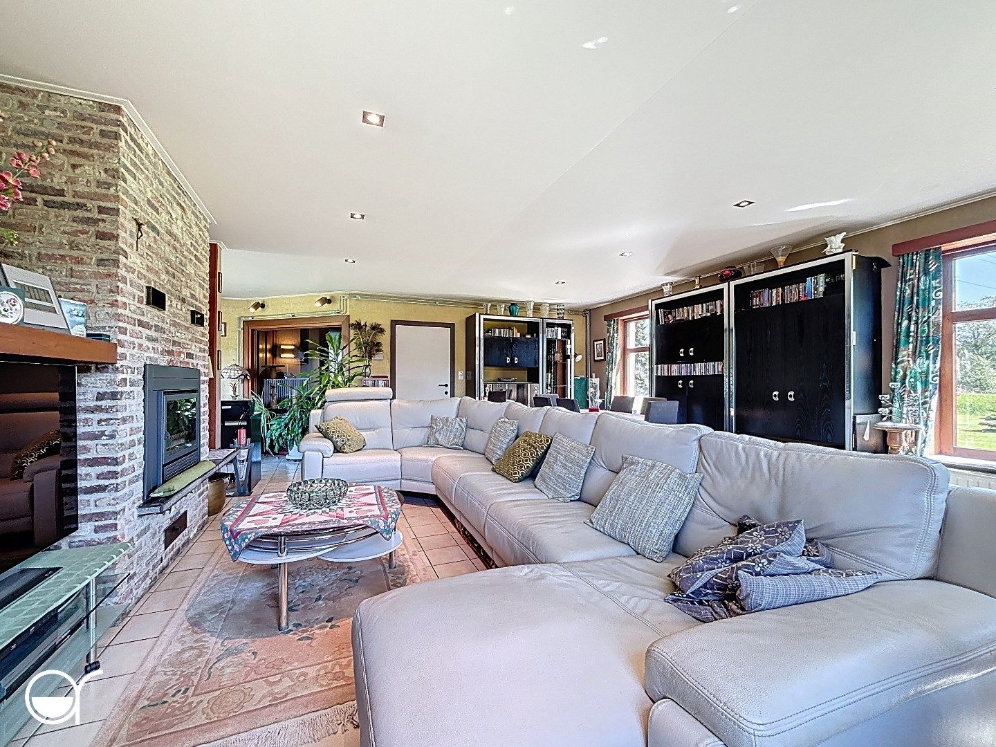 Hoeve gelegen op een perceel van 1546m² in Oostakker. foto 4