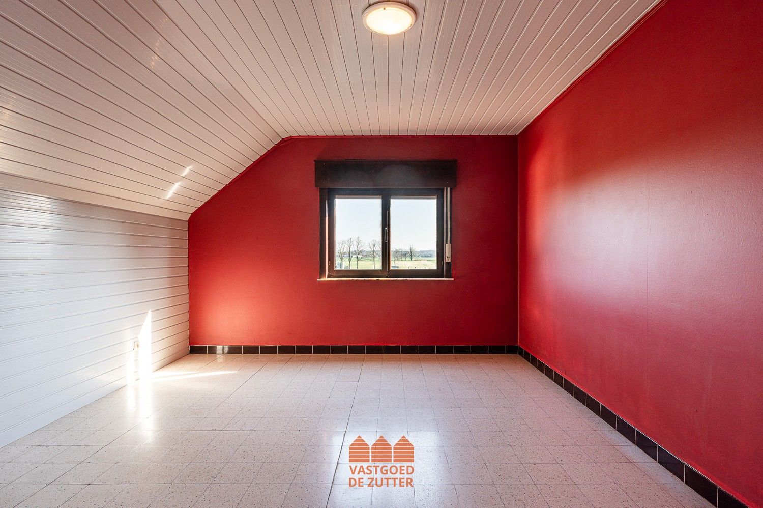 Te renoveren halfopen woning met prachtig vergezicht op unieke locatie foto 21