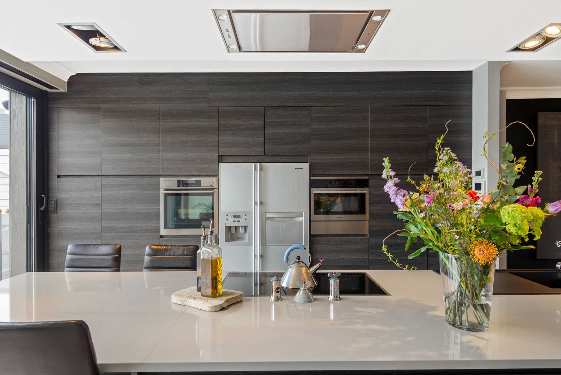 Degelijk gerenoveerde woning aan de Vesten te Lier. foto 7