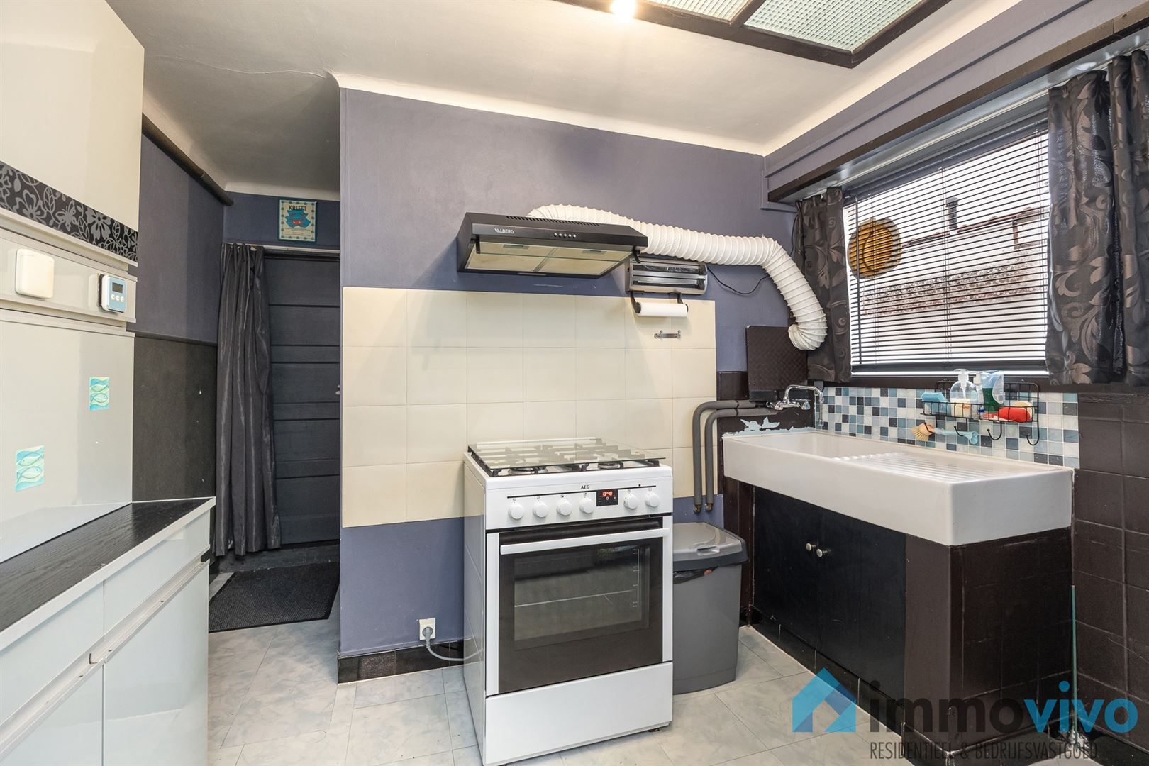 Te renoveren woning met 2/3 slaapkamers en grote tuin. foto 7