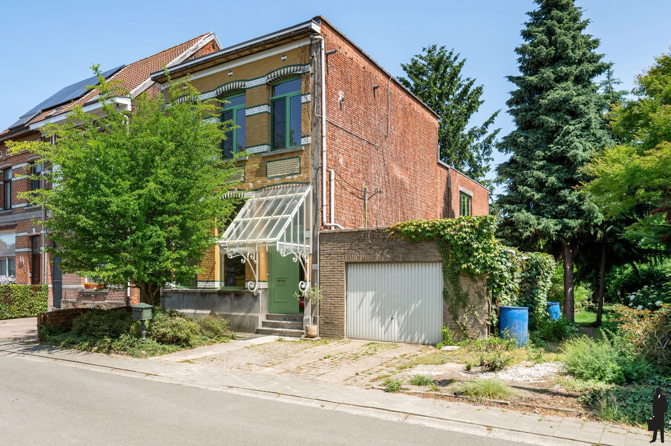 Volledig gerenoveerde herenwoning op een perceel van 770 m²  foto 23