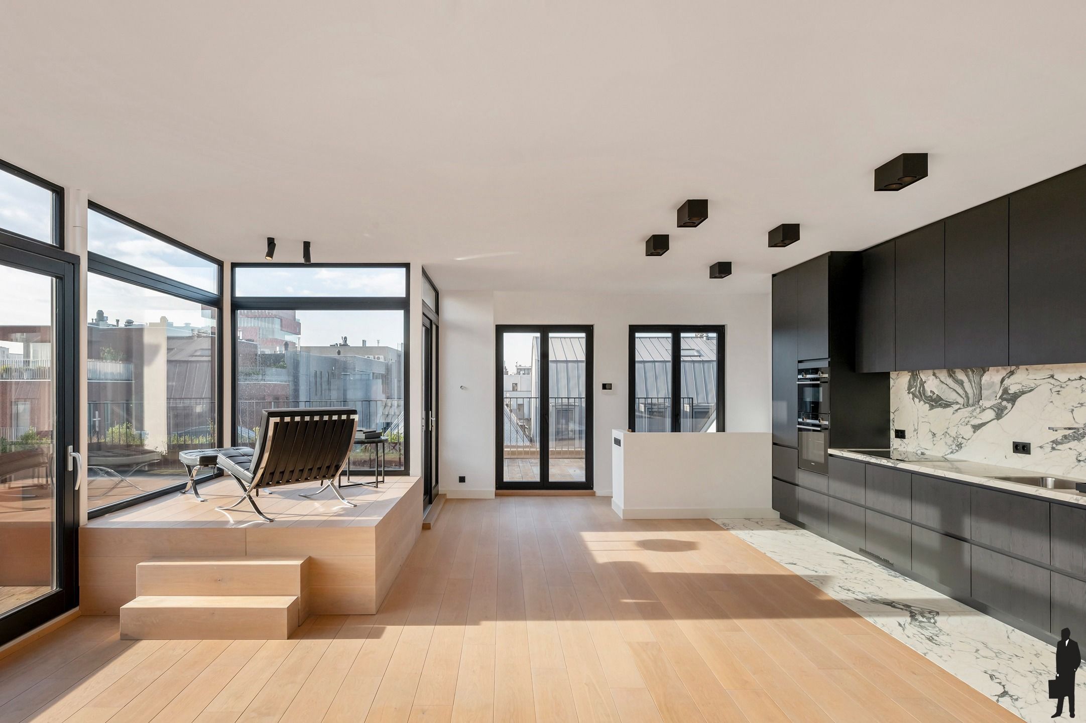 Uniek duplex-penthouse met indrukwekkend terras, gelegen op een absolute toplocatie op ’t Eilandje foto 3