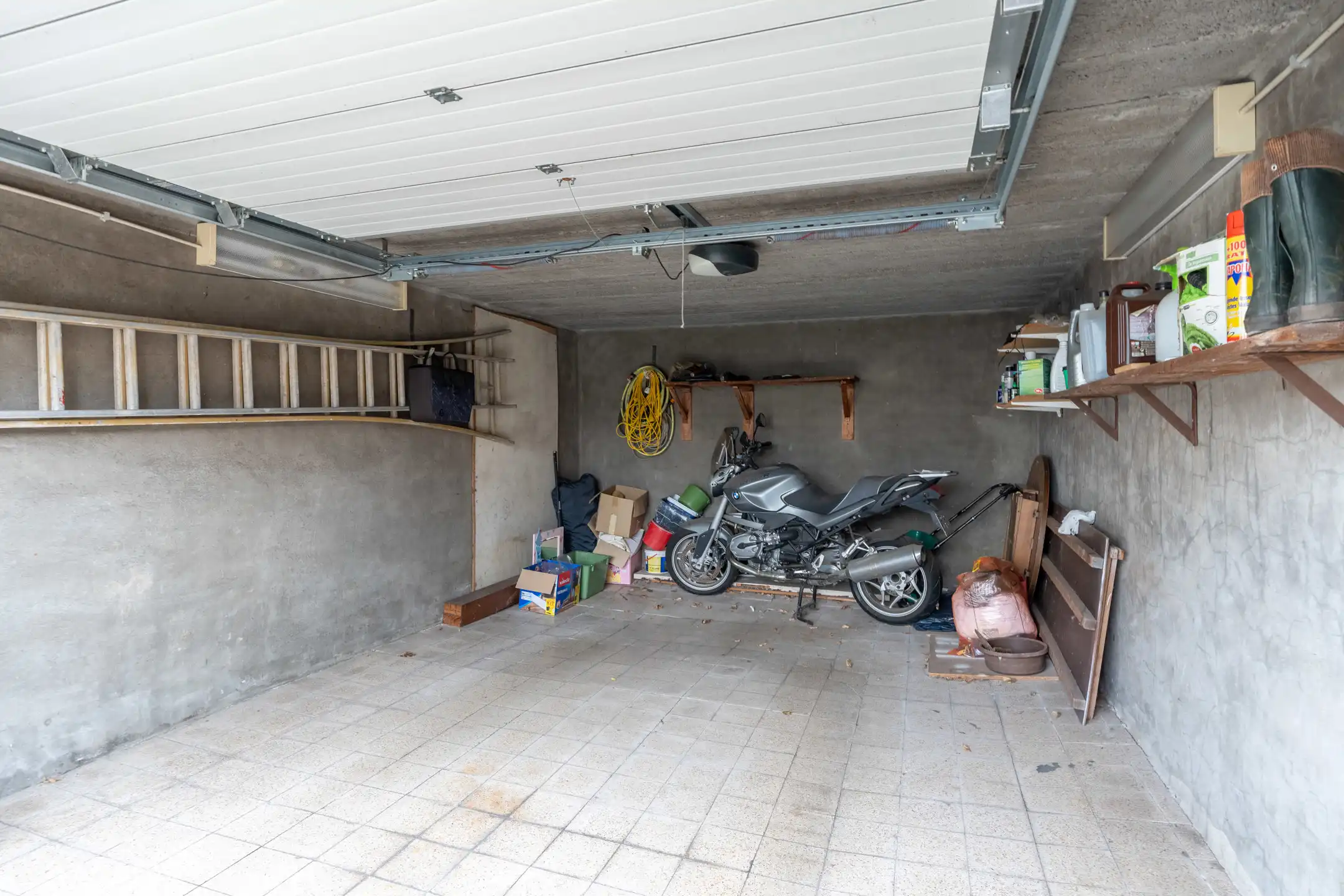 Zeer gunstig gelegen woning met 3 slpks op 647 m² foto 35