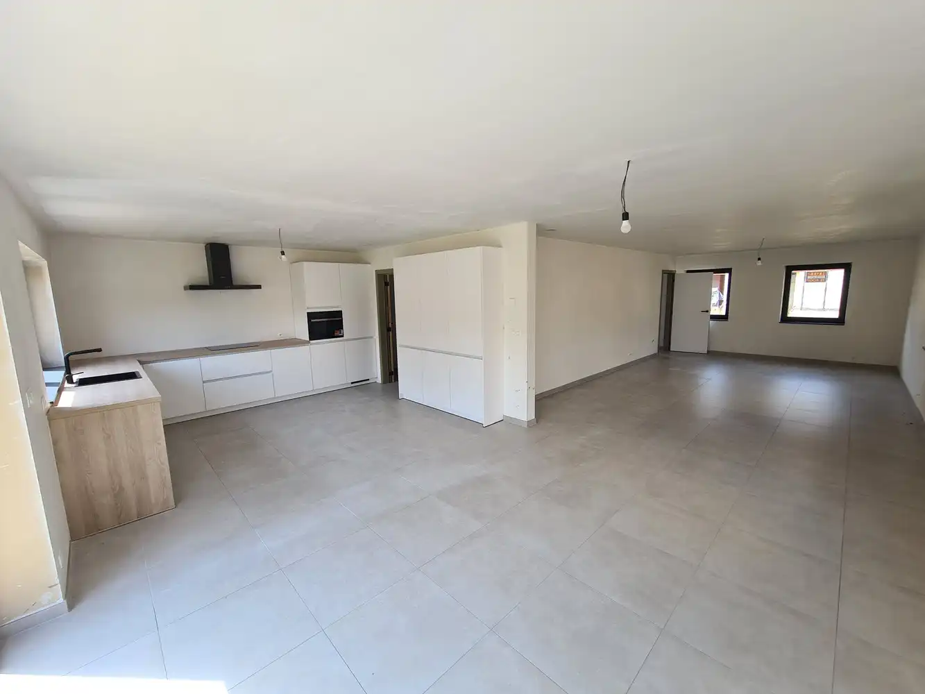 Ruime energieneutrale woning nabij centrum Leopoldsburg foto 3