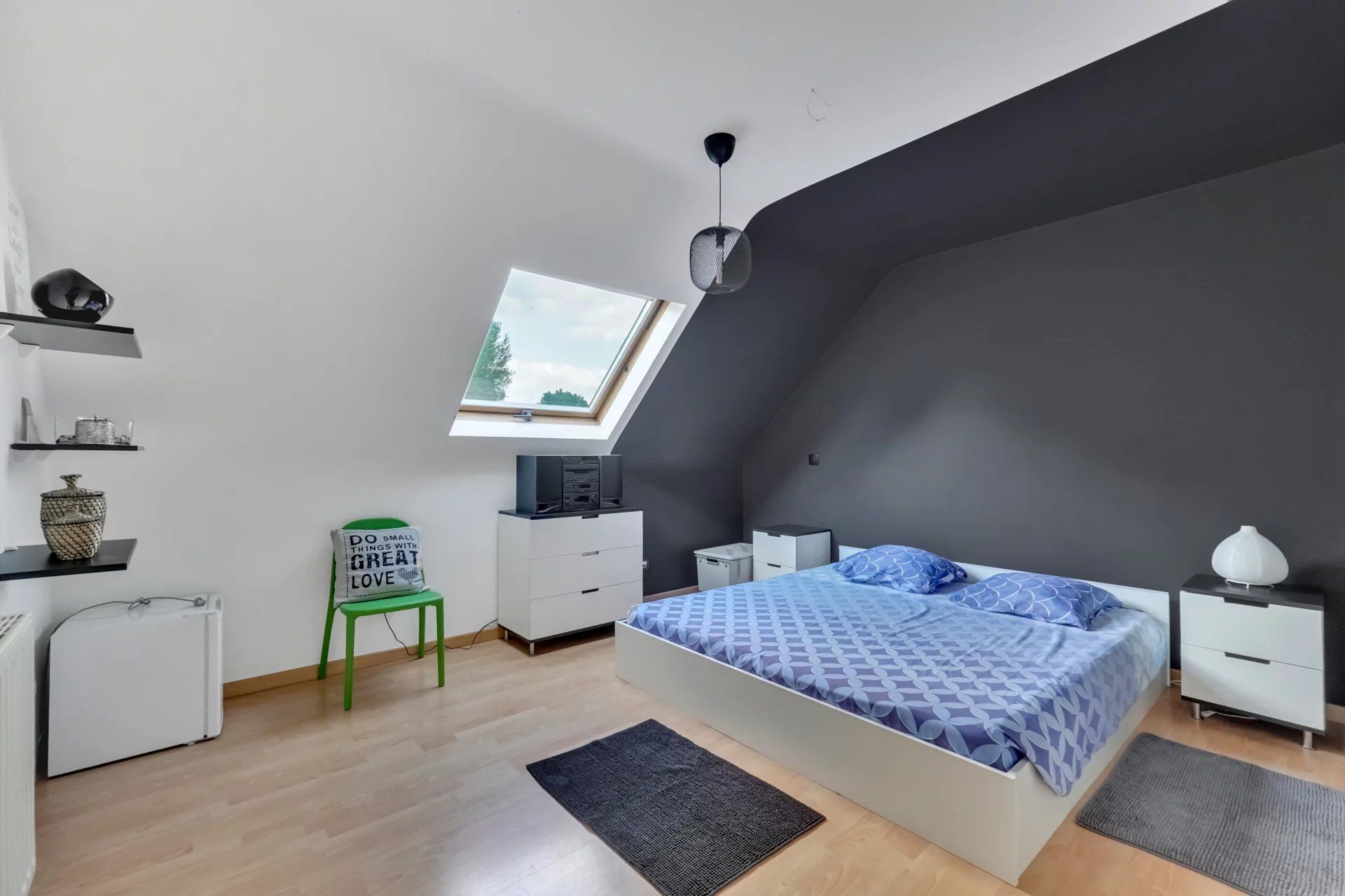 Ruime woning met zwembad op mooi groot perceel foto 26