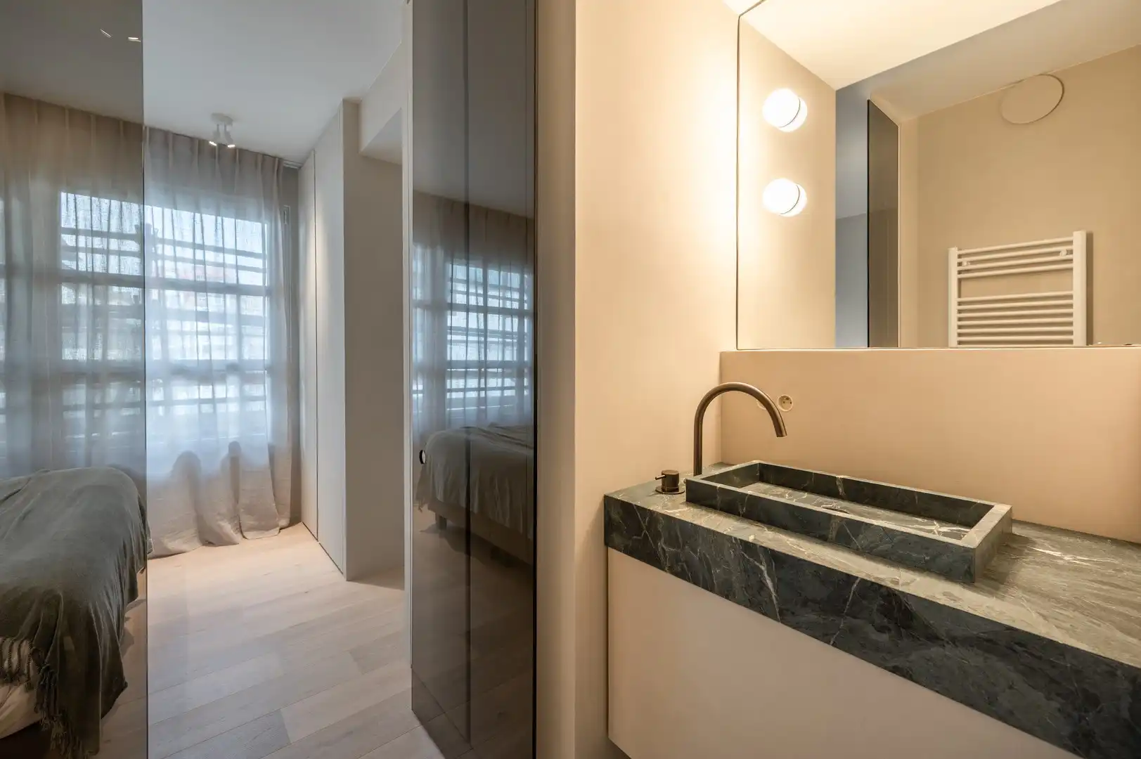 Instapklaar appartement met frontaal zeezicht in het Zoute. foto 19