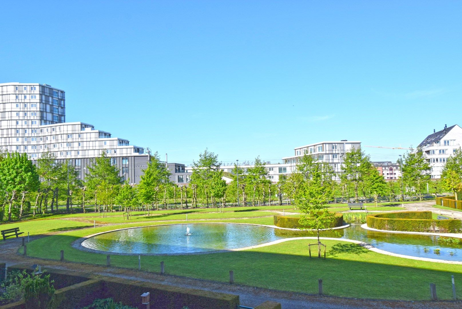 COMFORTABEL TWEESLAAPKAMERAPPARTEMENT MET TERRAS foto {{pictureIndex}}