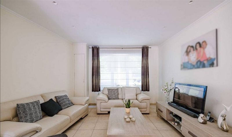 --- NIEUW --- Gezinswoning met garage en tuin in Merelbeke-Flora! foto 6