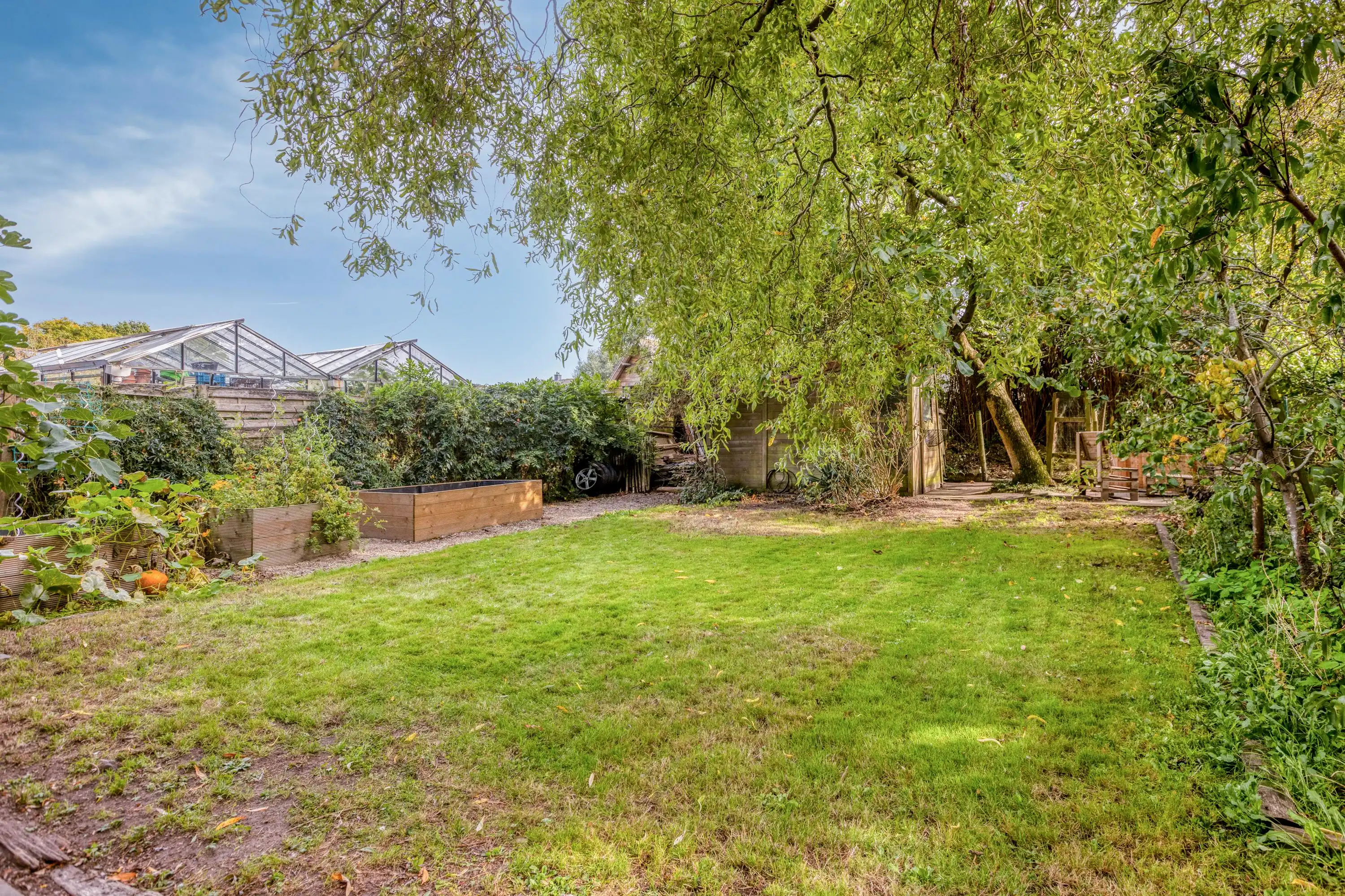 Karaktervolle woning met ruime leefruimtes en prachtige tuin foto 29