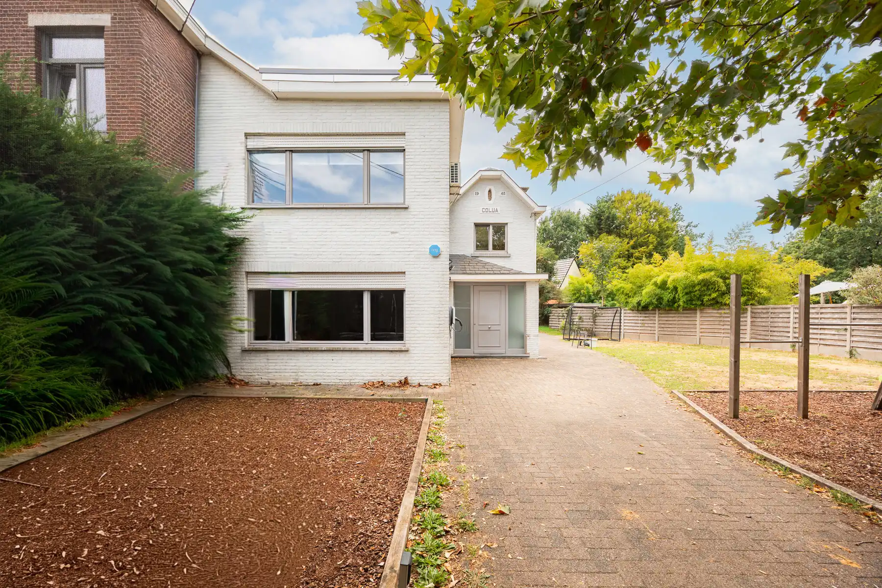 Hoofdfoto van de publicatie: Ruime woning met praktijkruimte op toplocatie