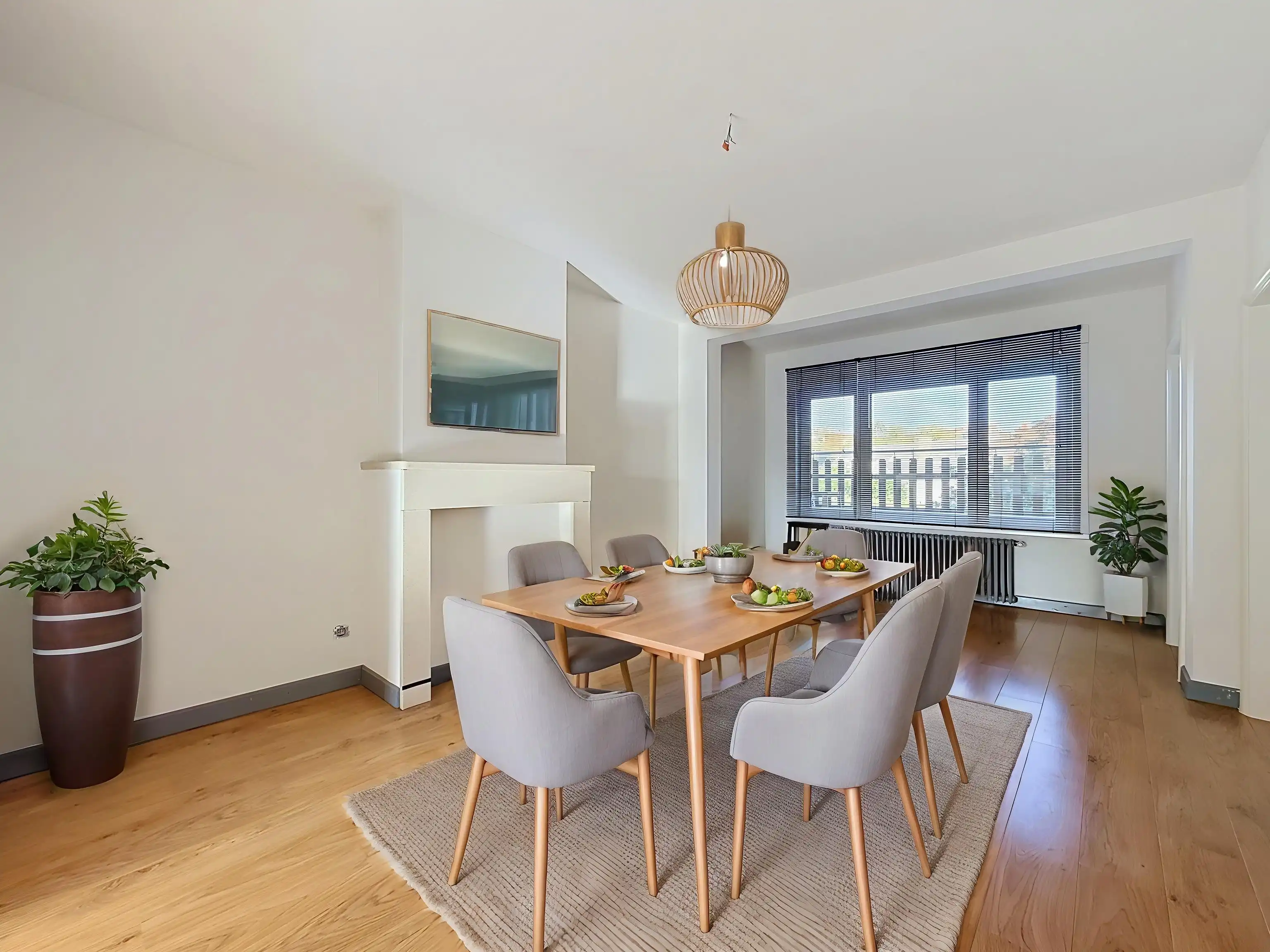 Ruim duplexappartement te huur in Kortrijk – vlakbij centrum en station foto 2