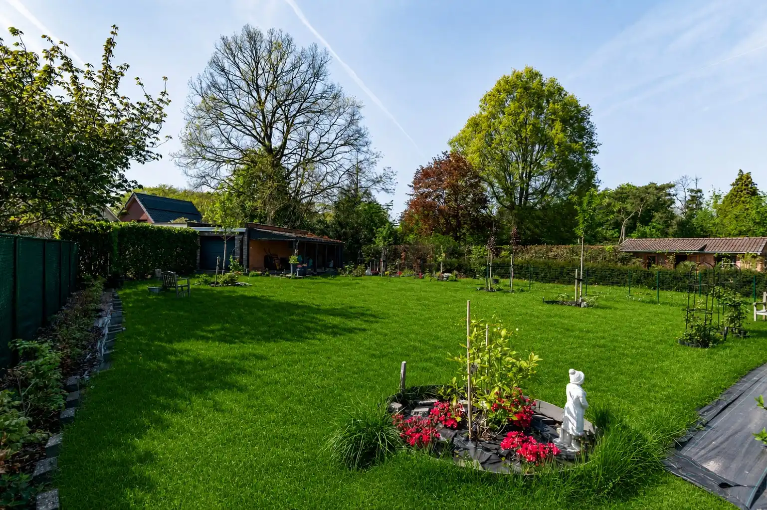 Verrassend ruime woning met zuidwest tuin op topligging! foto 11