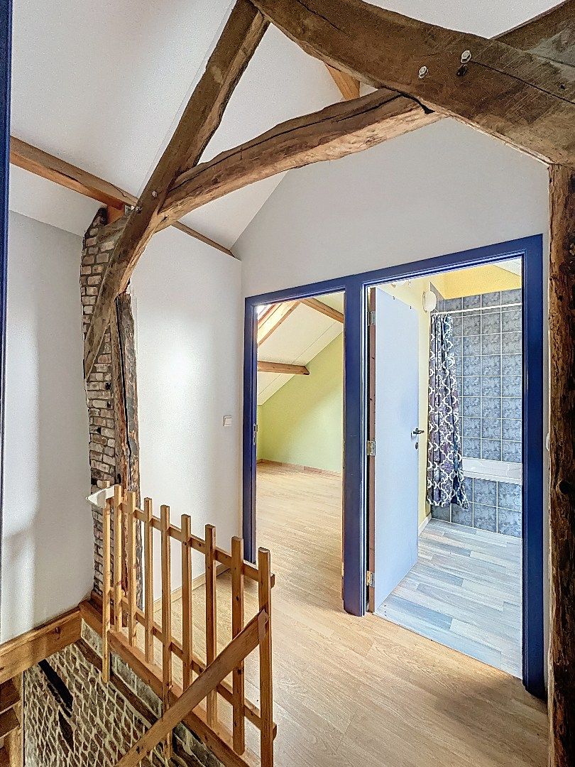 Vrijstaande woning met authentieke charme nabij centrum Testelt. foto 14