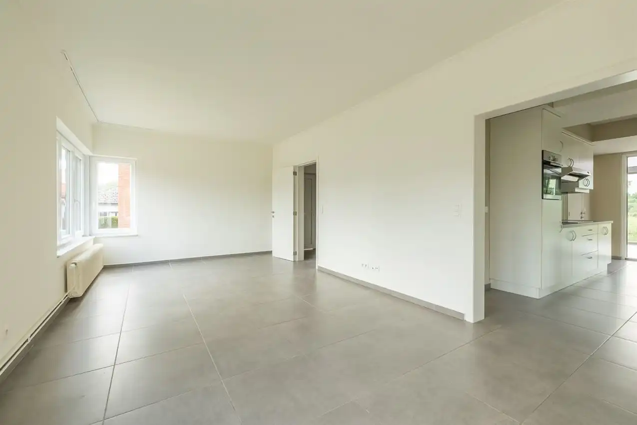 Volledig gerenoveerde woning met 3 slpk., veranda en magnifiek zicht vandaaruit foto 6