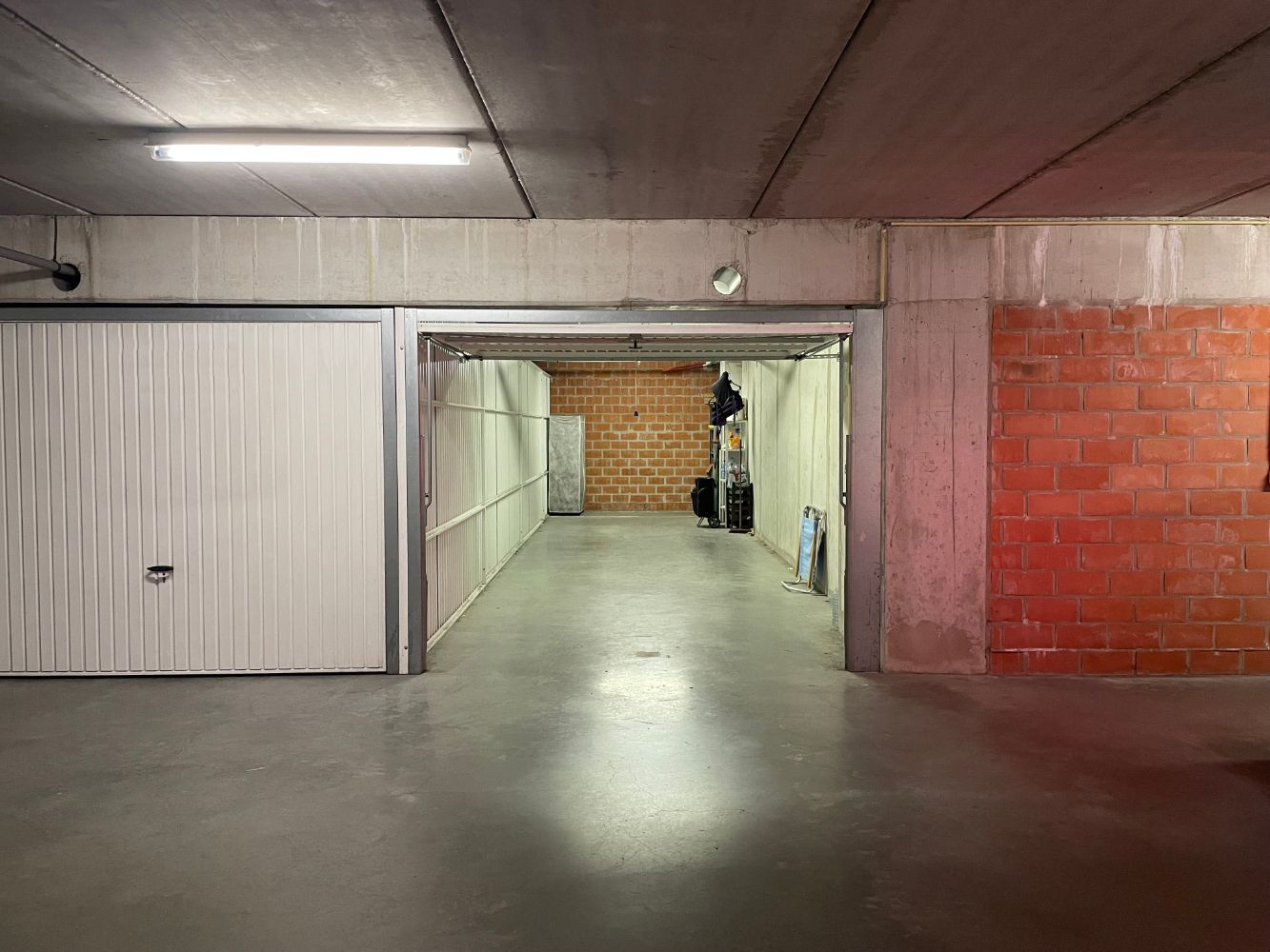 Dubbele garagebox op gunstige ligging te Nieuwpoort-Bad foto 5