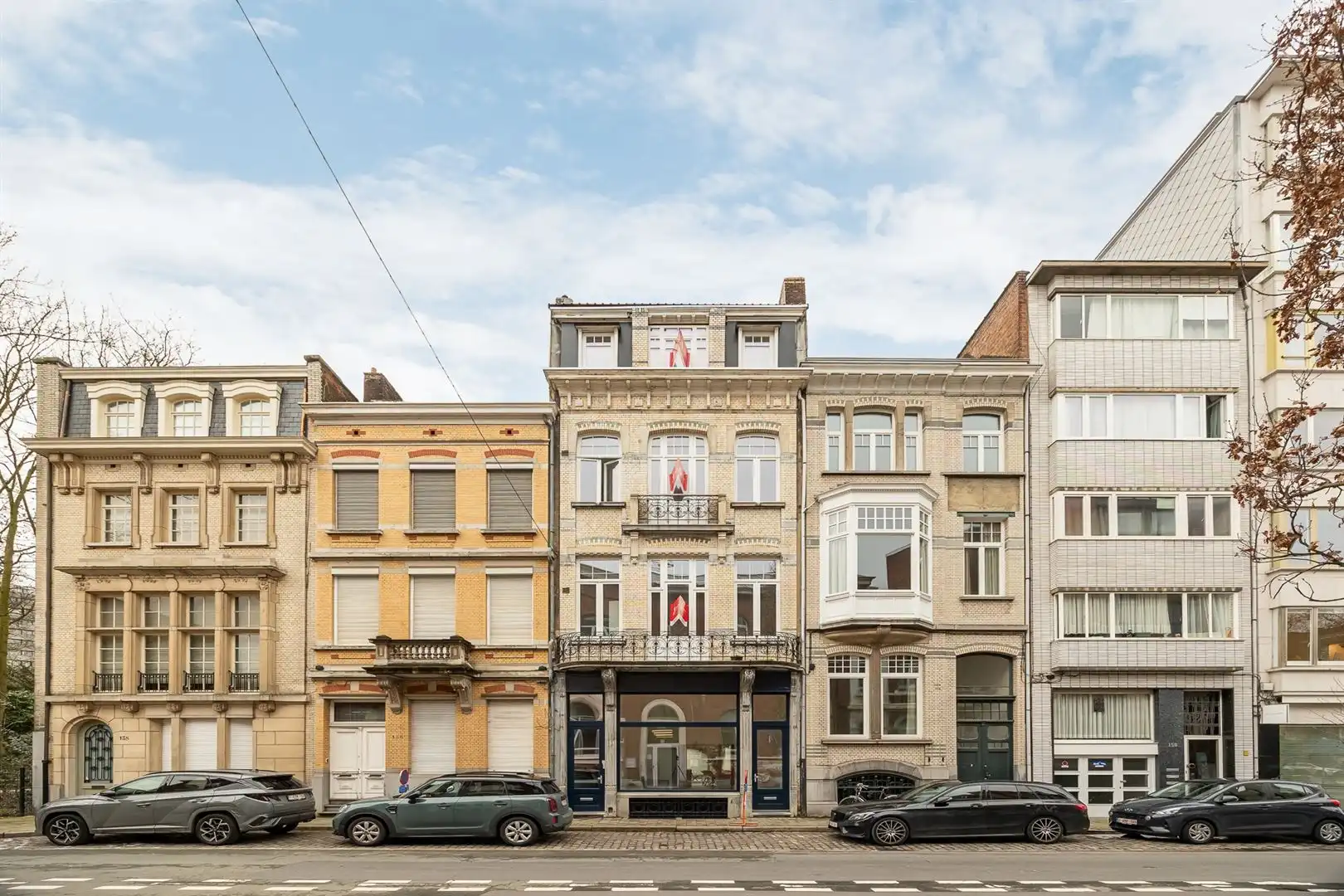 Gelijkvloers met charme, klasse en een vleugje grandeur foto {{pictureIndex}}