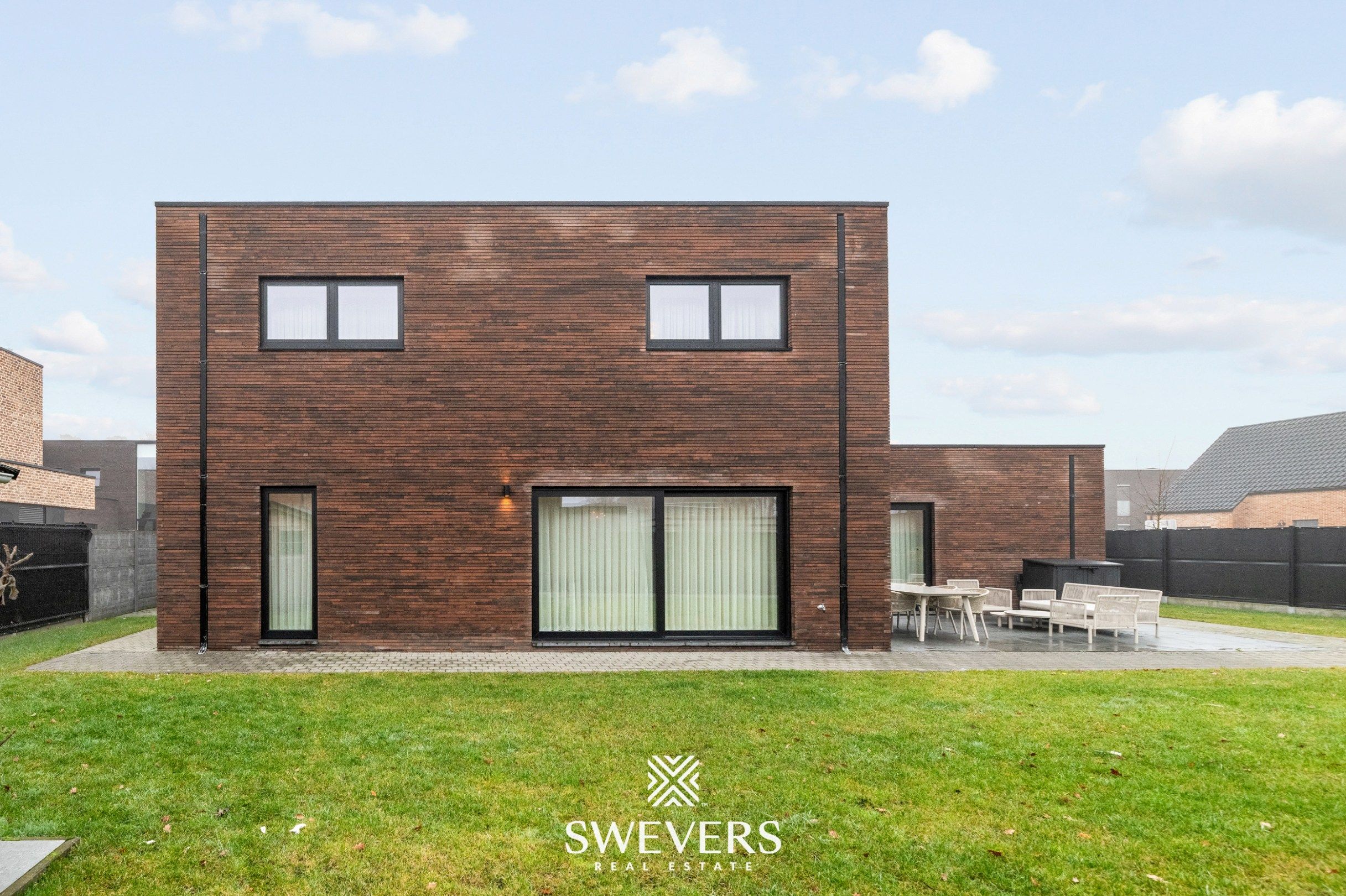 Instapklare, energiezuinige gezinswoning van 224m² te Beringen foto 32