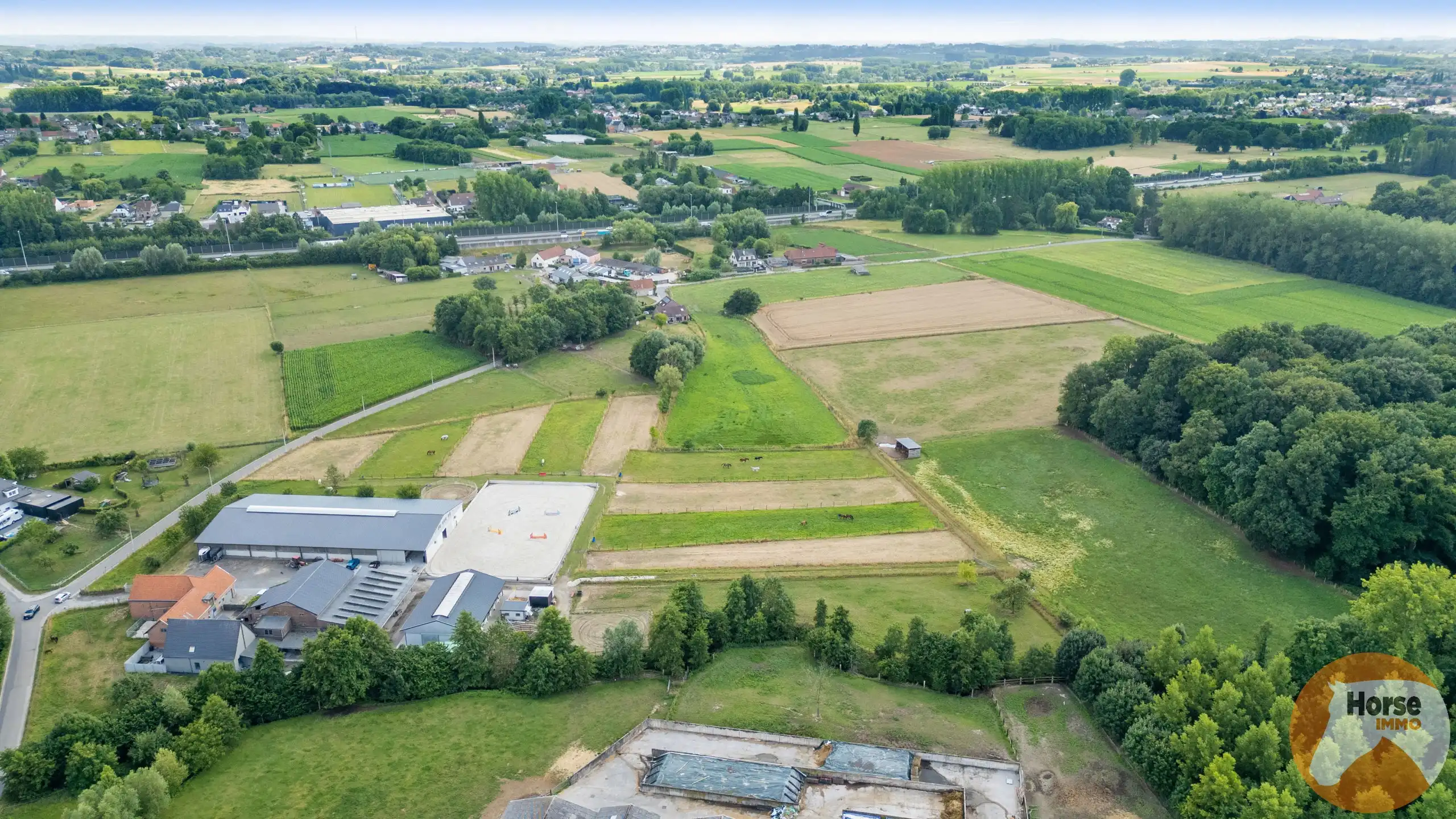 DILBEEK - Unieke paardeninfrastructuur op +-5,6ha foto 2