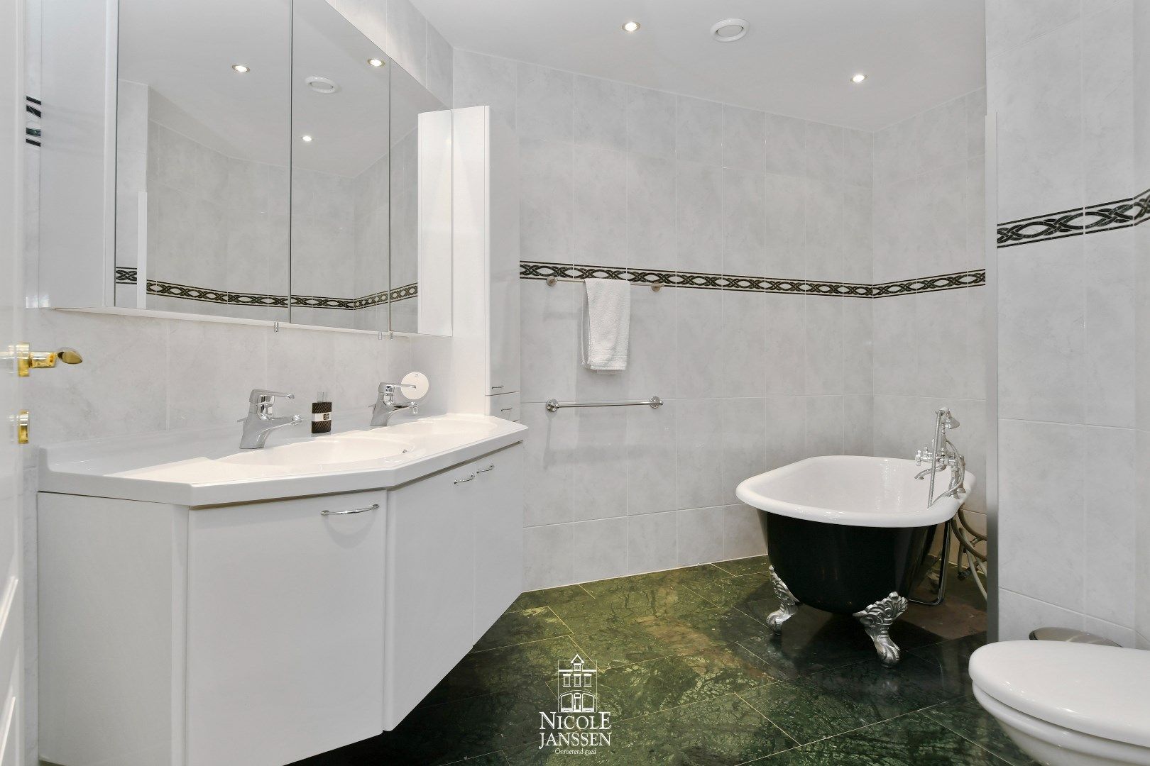 Prachtig instapklaar gelijkvloers appartement met schitterende terrassen foto 18